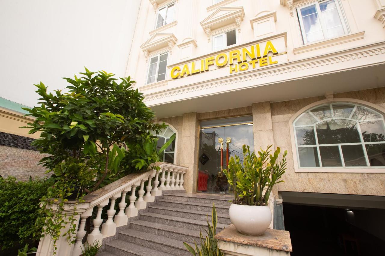 California Hotel Ho Chi Minh City Exterior photo