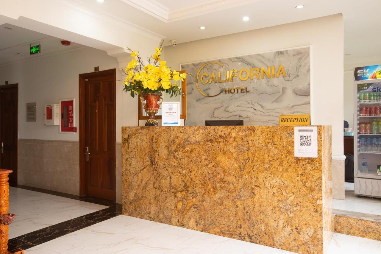 California Hotel Ho Chi Minh City Exterior photo