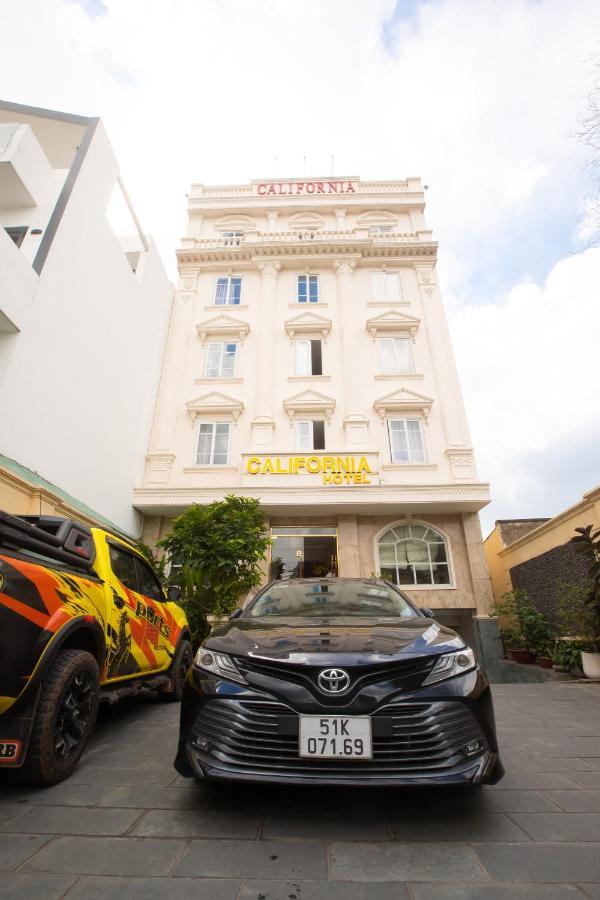 California Hotel Ho Chi Minh City Exterior photo