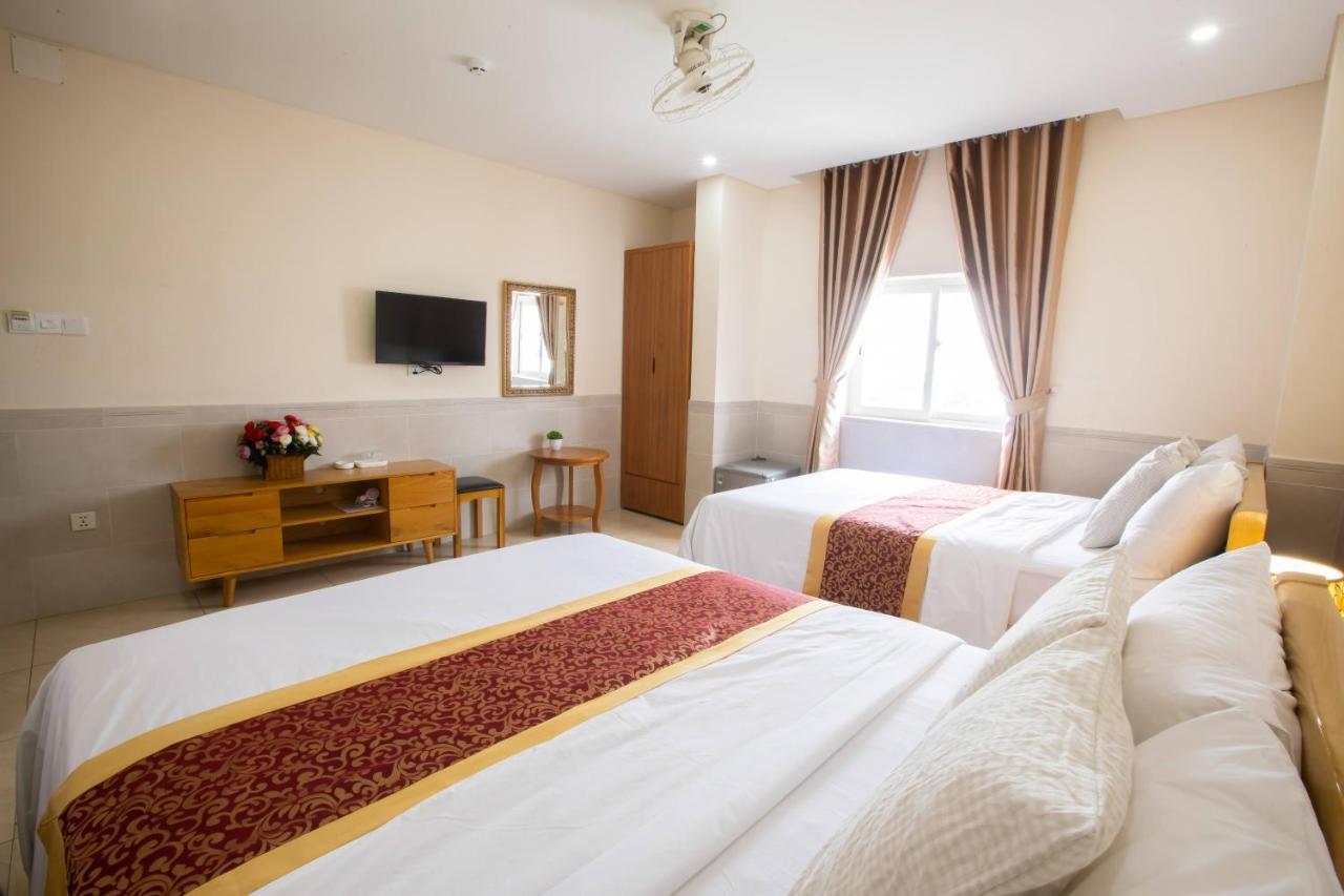 California Hotel Ho Chi Minh City Exterior photo